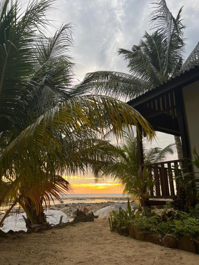 Beach House Kampung Genting Eksteriør bilde