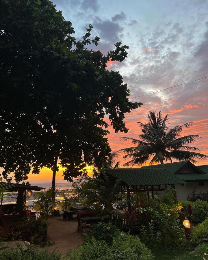 Beach House Kampung Genting Eksteriør bilde